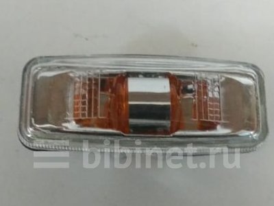 Купить Поворотник на крыло (повторитель) на Nissan Wingroad Y12 в Владивостоке