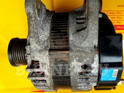 Купить Генератор на Nissan Serena C25 MR20DE в Красноярске