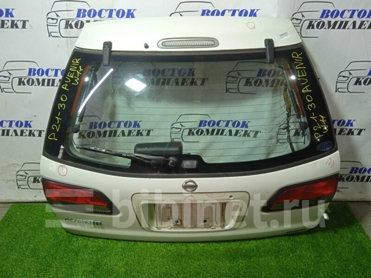 Купить Дверь Ниссан Авенир W11