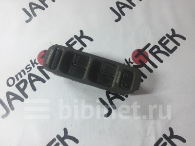 Купить Блок управления стеклоподъемниками на Suzuki Escudo H27A передний правый в Омске