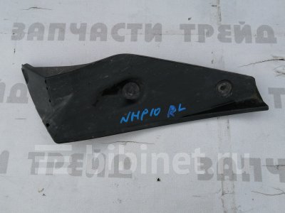 Купить Подкрылок на Toyota Aqua NHP10 задний левый в Благовещенске