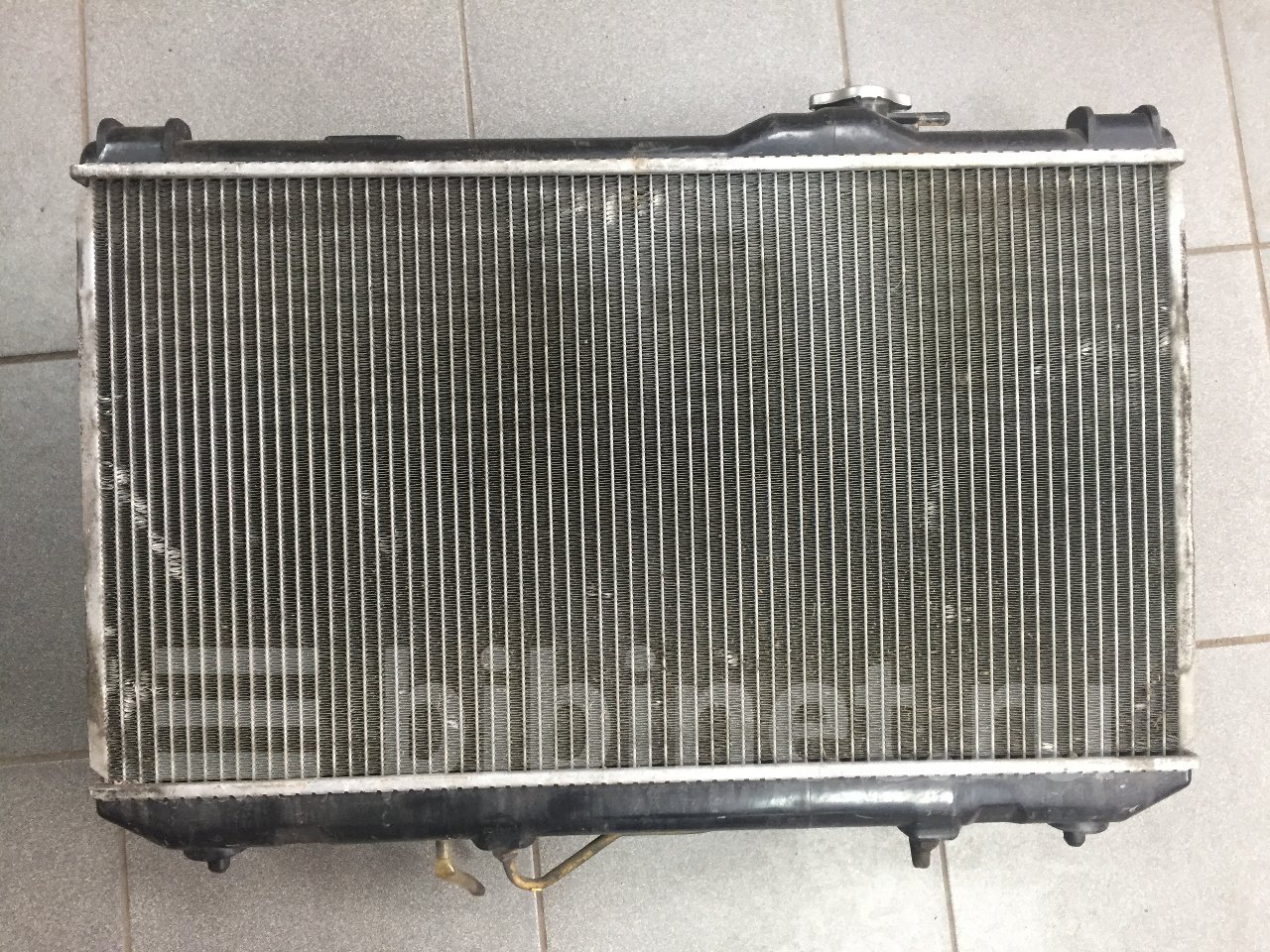 radiator-dvigatelyaнаToyotaCamry