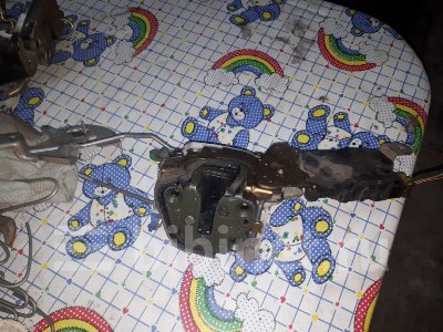 Купить Замок дверной на Subaru Forester 2000г. SF5 EJ20 задний в Красноярске