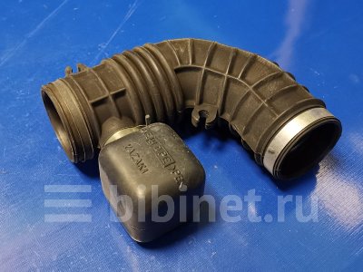 Купить Патрубок воздушного фильтра на Suzuki Escudo TL52W J20A в Красноярске