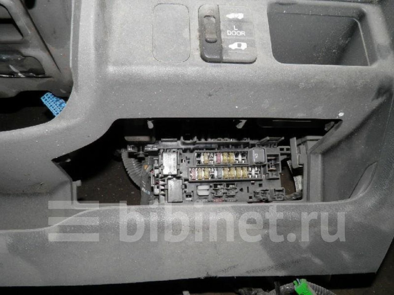 Предохранитель прикуривателя фит. Honda freed 2010 блок предохранителей. Предохранители Honda Stream. Хонда Фрид Спайк блок предохранителей. Предохранитель прикуривателя Хонда стрим 2001.
