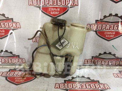 Купить Бачок омывателя на Toyota Hilux 1989г. YN61G 3Y-EU