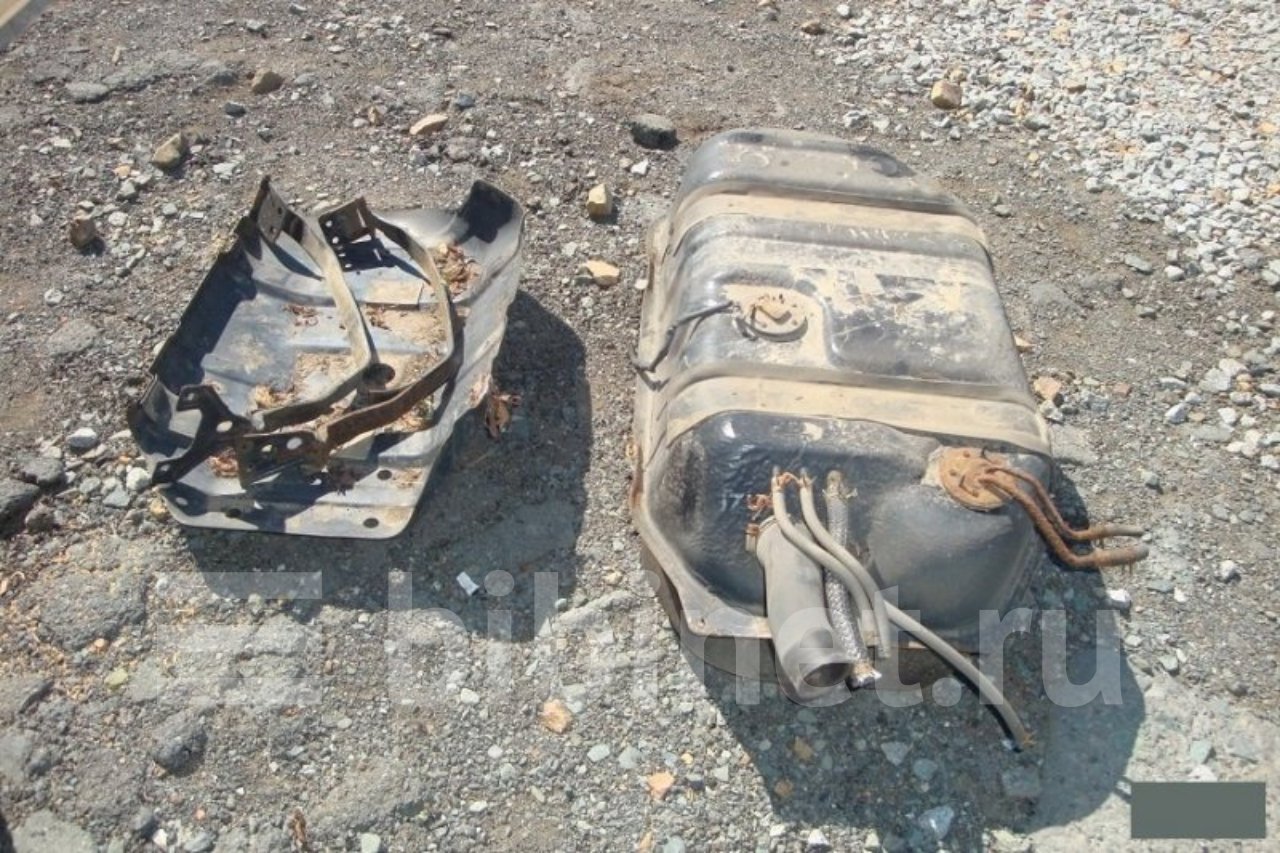 Бак прадо 90. Бензобак jzx90. Бак прадо 90. Бак топливный прадо 78. Защита бензобака прадо 150.
