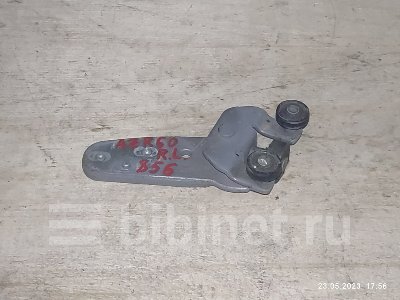 Купить Ролик двери на Toyota Noah AZR60G 1AZ-FSE левый в Хабаровске