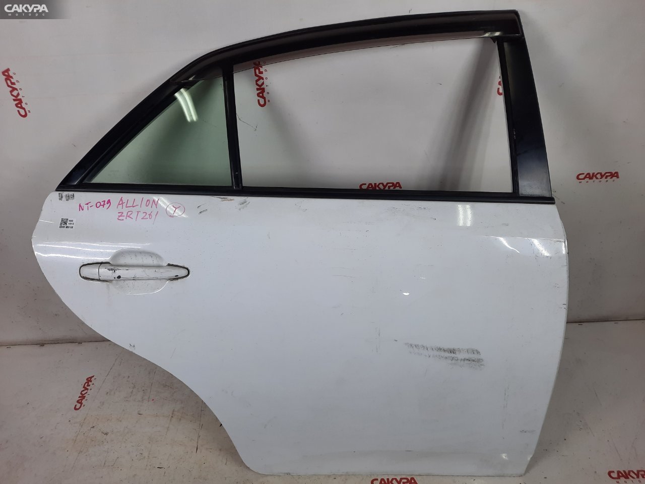 Дверь боковая задняя правая Toyota Allion ZRT261 3ZR-FAE: купить в Сакура Красноярск.