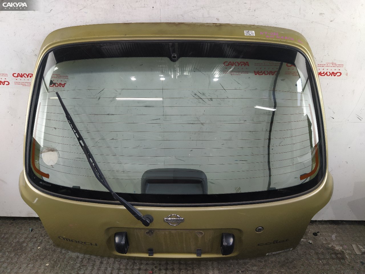 Дверь задняя багажника Nissan March K11 CG10DE: купить в Сакура Красноярск.