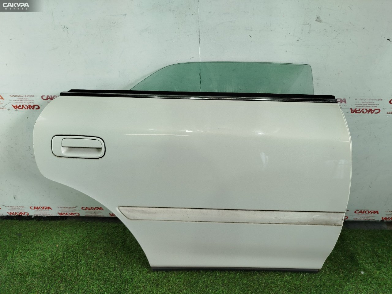 Дверь боковая задняя правая Toyota Chaser GX100 1G-FE: купить в Сакура Красноярск.