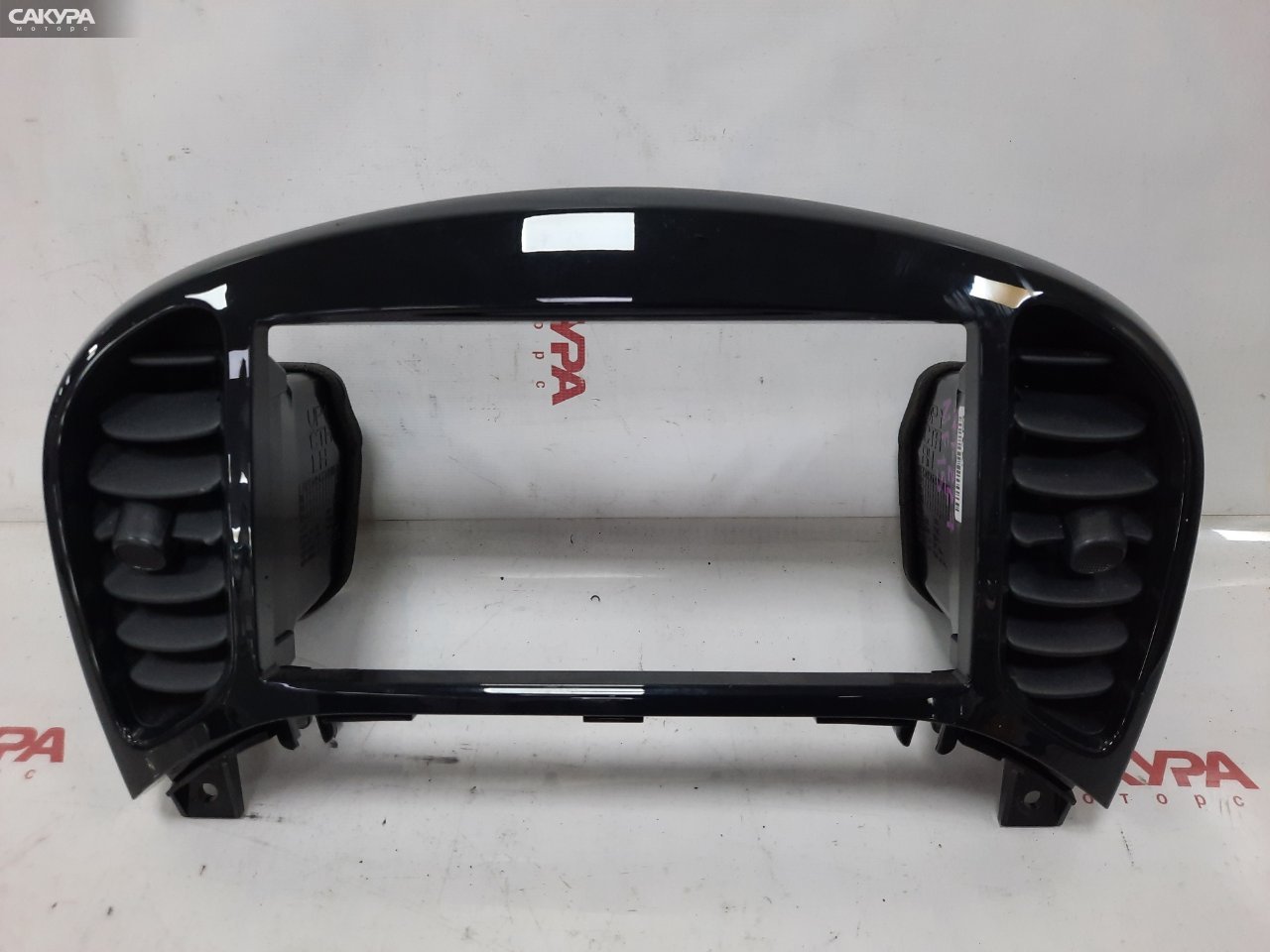 Рамка магнитолы Nissan Juke NF15 MR16DDT: купить в Сакура Красноярск.
