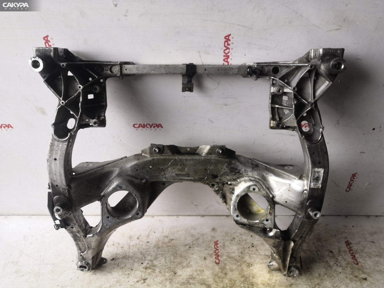 Балка поперечная передняя BMW 523i F10 N52 B25: купить в Сакура Красноярск.