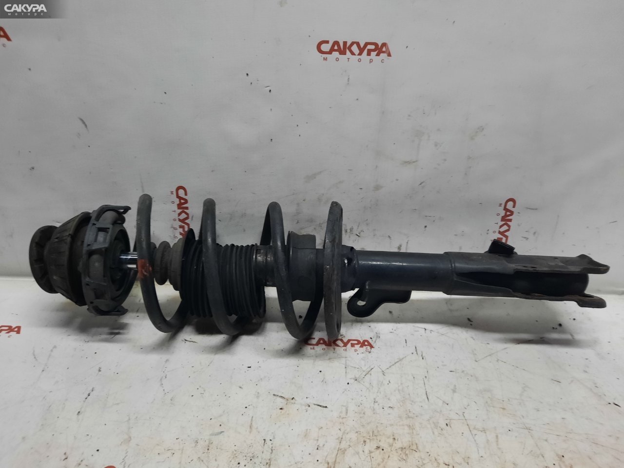 Стойка подвески передняя левая Honda Mobilio Spike GK2 L15A: купить в Сакура Красноярск.