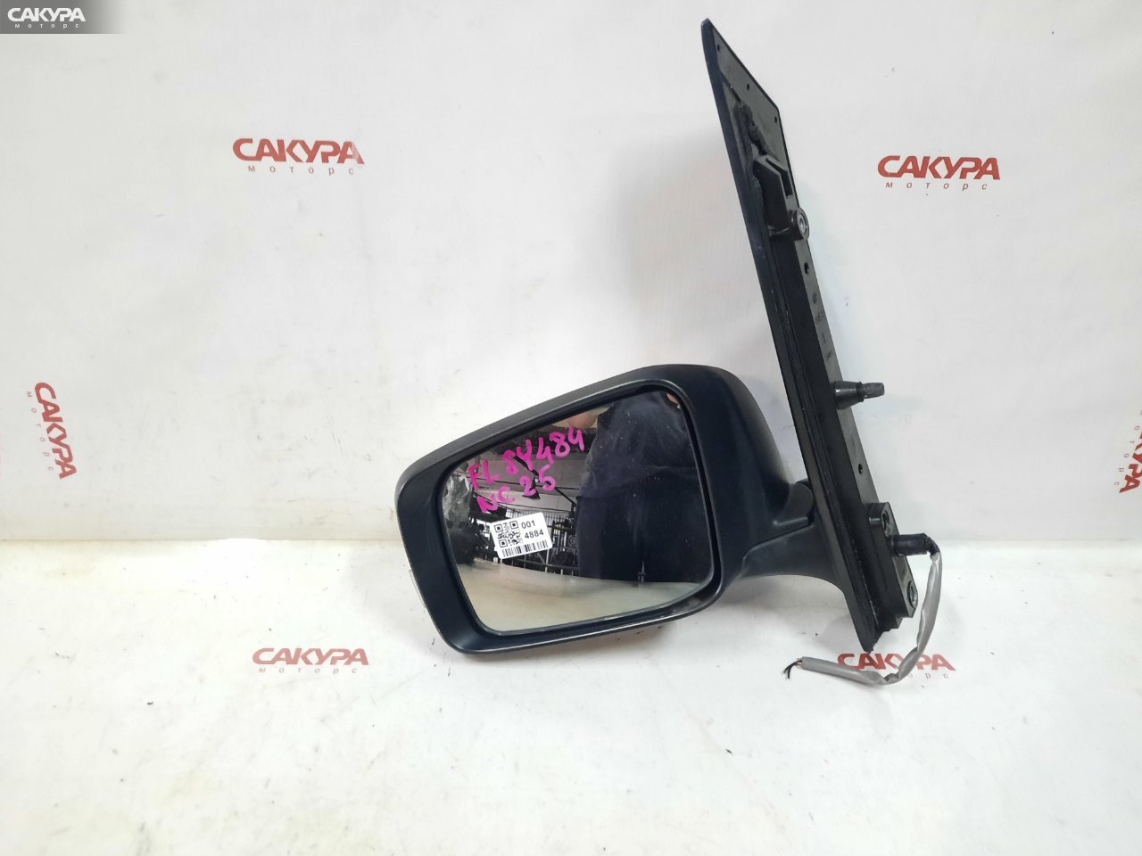 Зеркало боковое левое Nissan Serena NC25 MR20DE: купить в Сакура Красноярск.