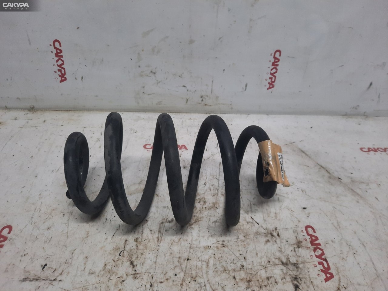 Пружина подвески задняя Nissan Serena NC25 MR20DE: купить в Сакура Красноярск.