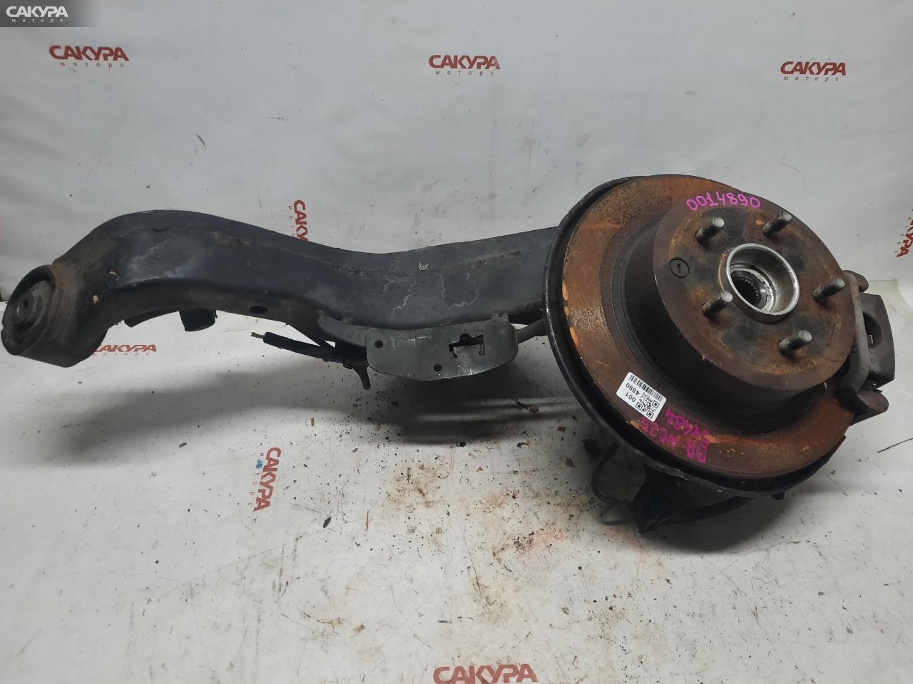 Ступица задняя правая Nissan Serena NC25 MR20DE: купить в Сакура Красноярск.