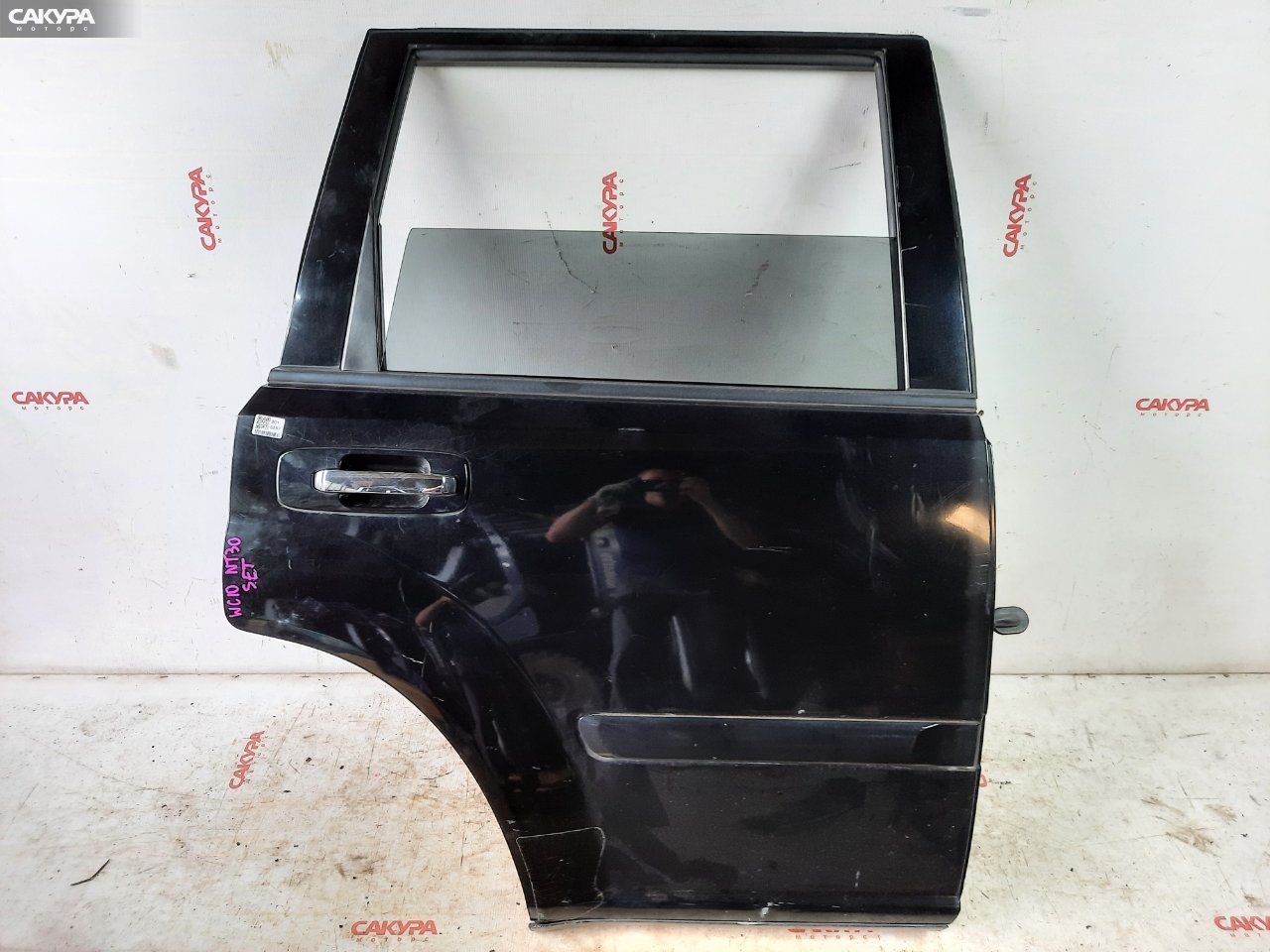 Дверь боковая задняя правая Nissan X-TRAIL NT30 QR20DE: купить в Сакура Красноярск.