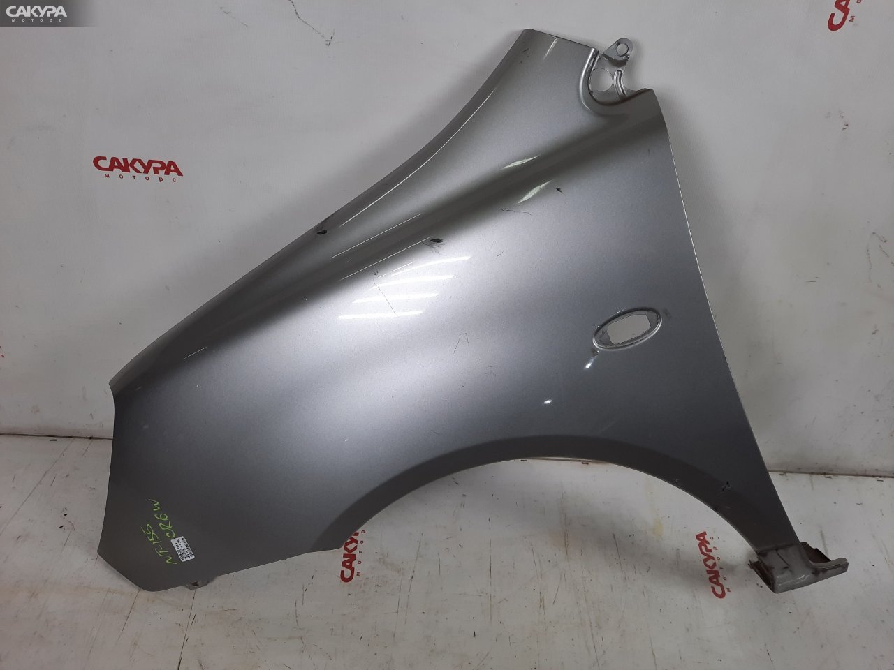 Крыло переднее левое Mitsubishi Dion CR6W 4G94: купить в Сакура Красноярск.