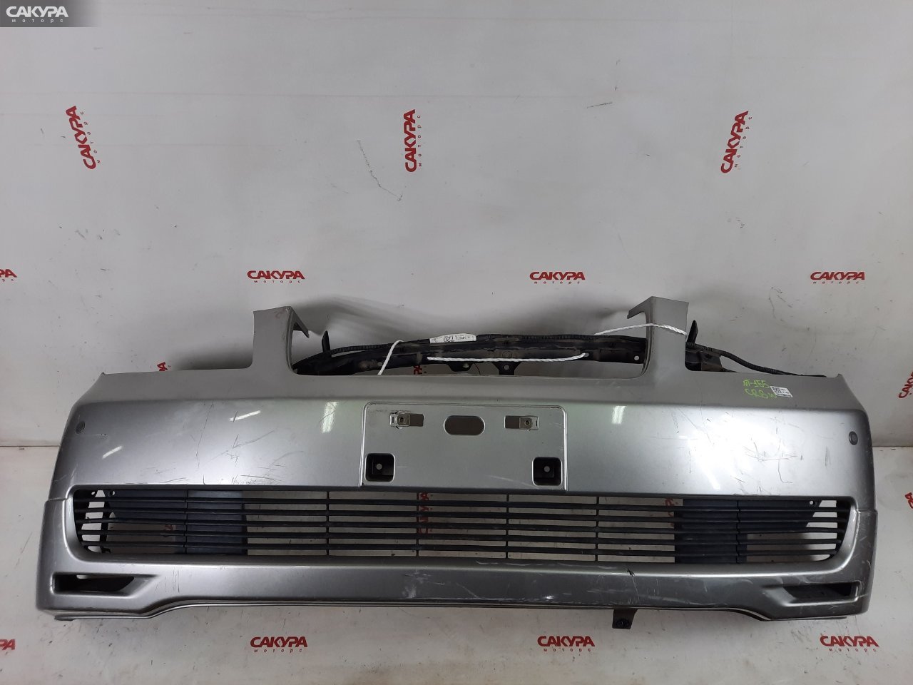 Бампер передний Mitsubishi Dion CR6W 4G94: купить в Сакура Красноярск.