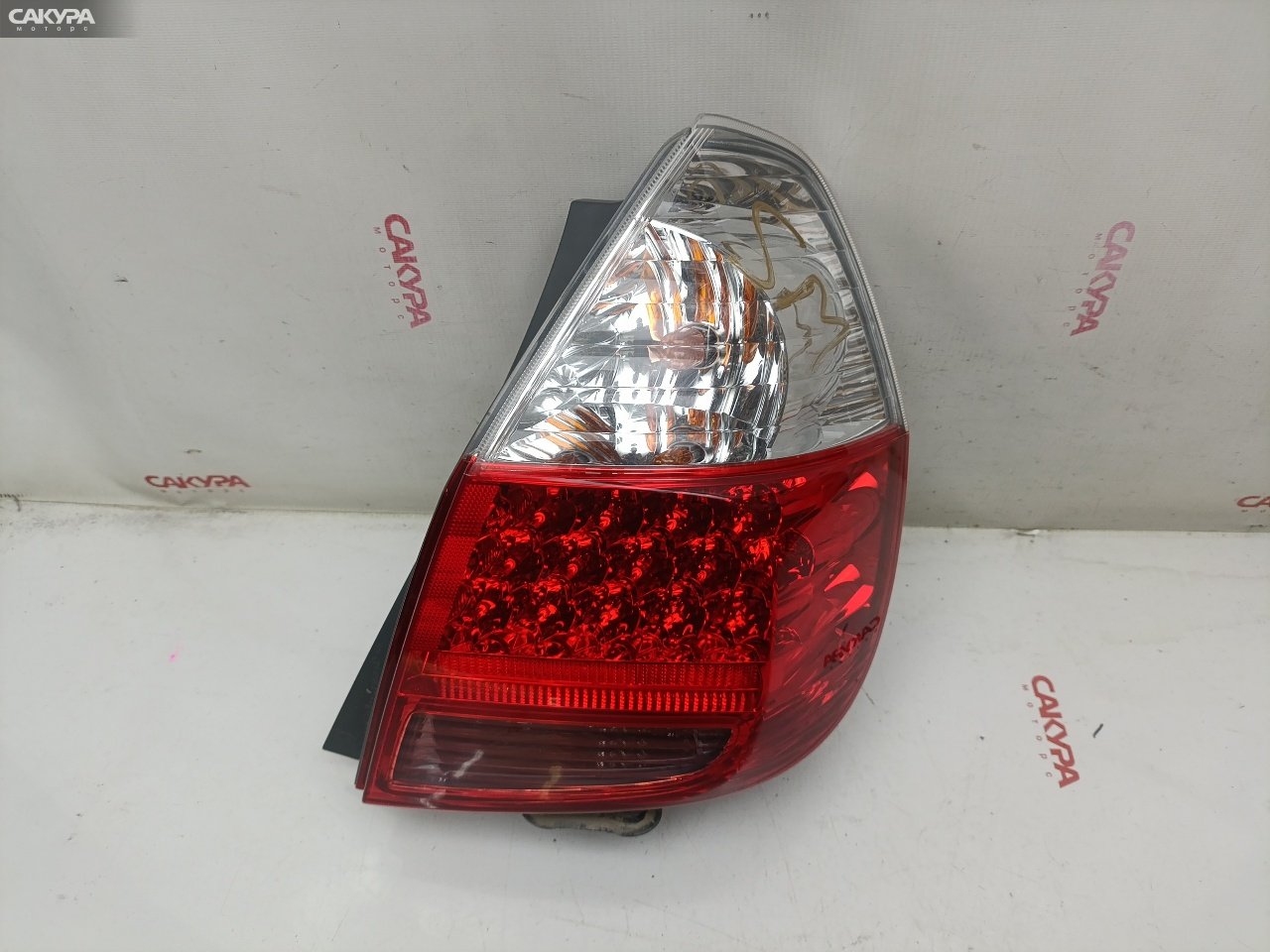 Фонарь стоп-сигнала правый Honda FIT GD1 L13A 4995: купить в Сакура Красноярск.