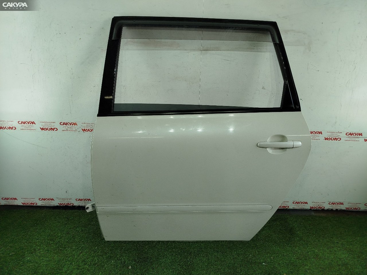 Дверь боковая задняя левая Toyota Ipsum ACM26W 2AZ-FE: купить в Сакура Красноярск.