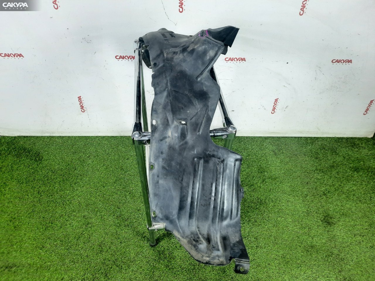 Подкрылок передний правый Mazda Demio DW3W B3E: купить в Сакура Красноярск.