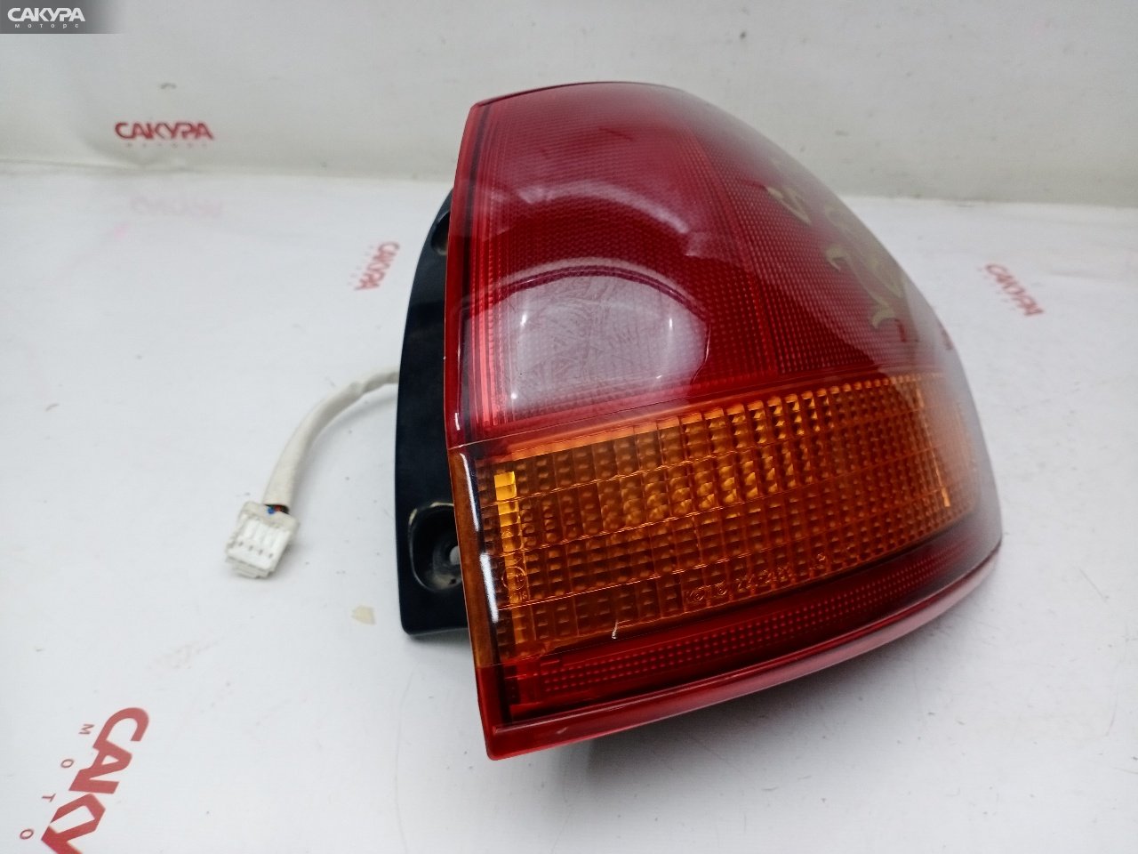 Фонарь стоп-сигнала правый Nissan AD VFY11 QG15DE 220-24891: купить в Сакура Красноярск.