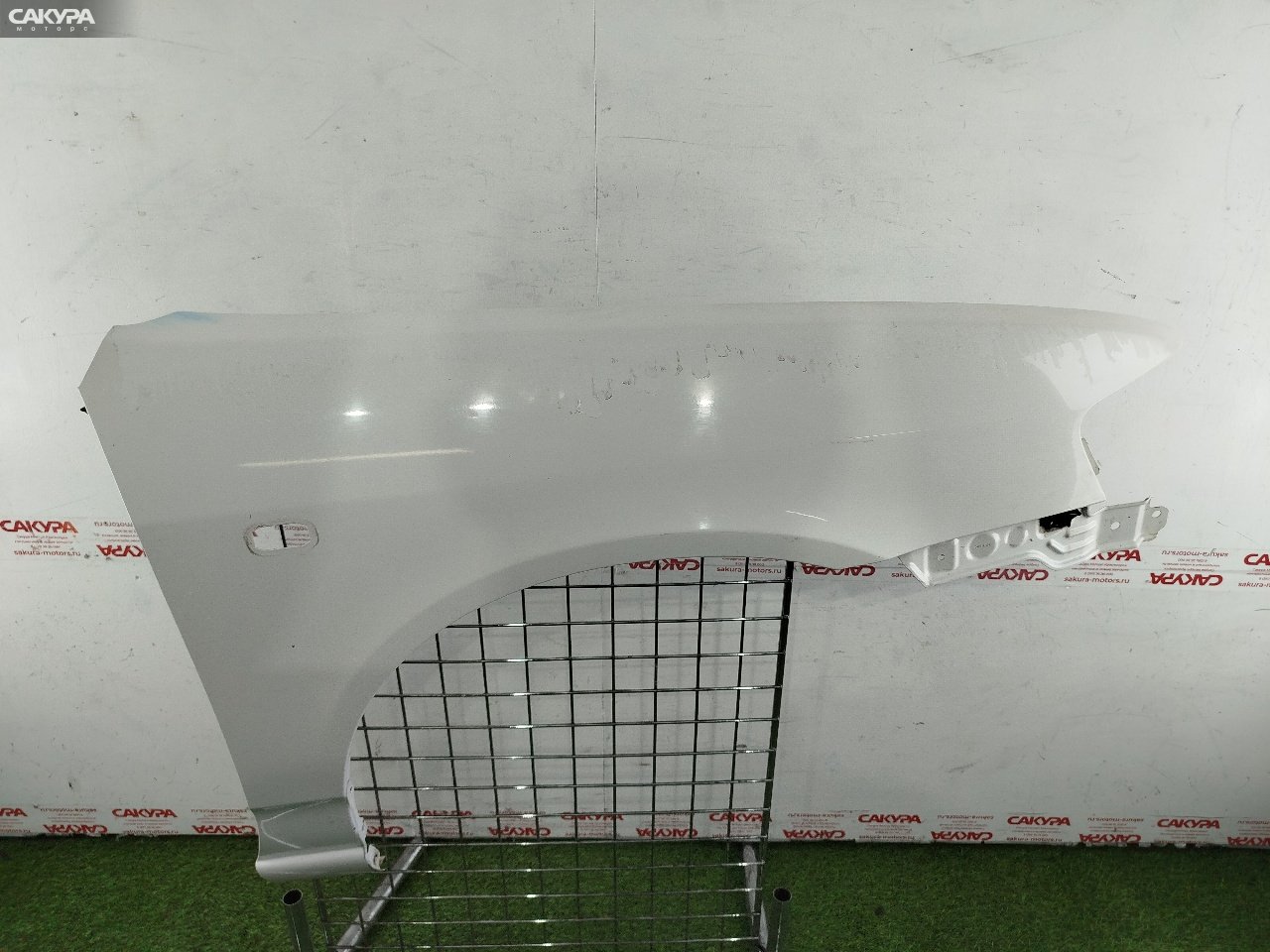 Крыло переднее правое Nissan AD VFY11 QG15DE: купить в Сакура Красноярск.