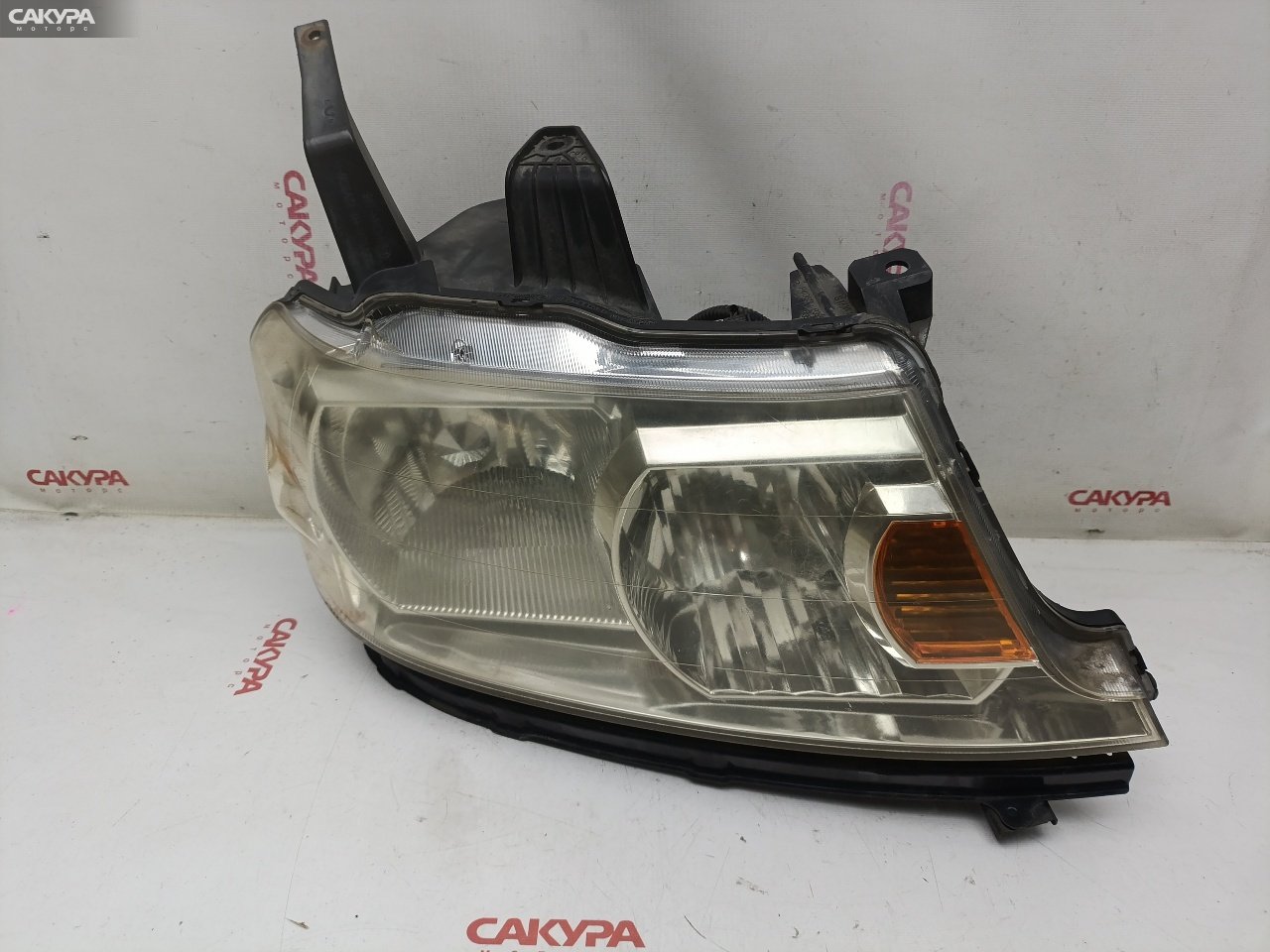 Фара правая Honda Stepwgn RF3 K20A P3590: купить в Сакура Красноярск.