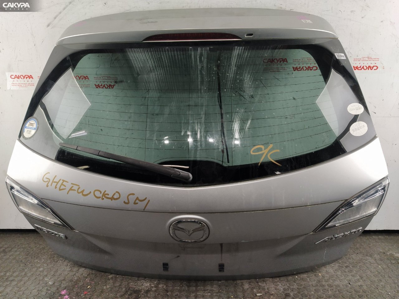 Дверь багажника Mazda Atenza GHEFW LF-VE: купить в Сакура Красноярск.