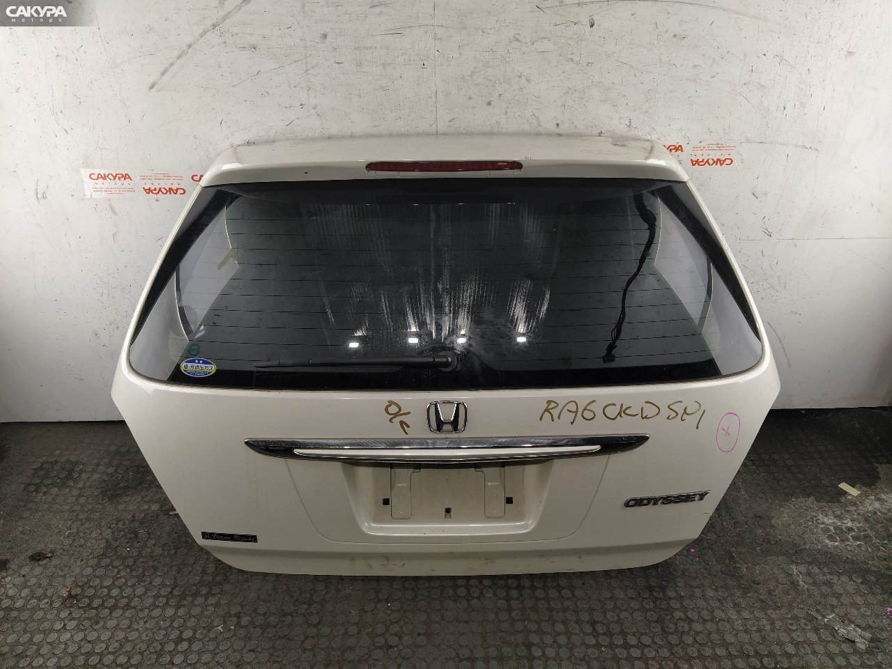 Дверь багажника Honda Odyssey RA6 F23A: купить в Сакура Красноярск.