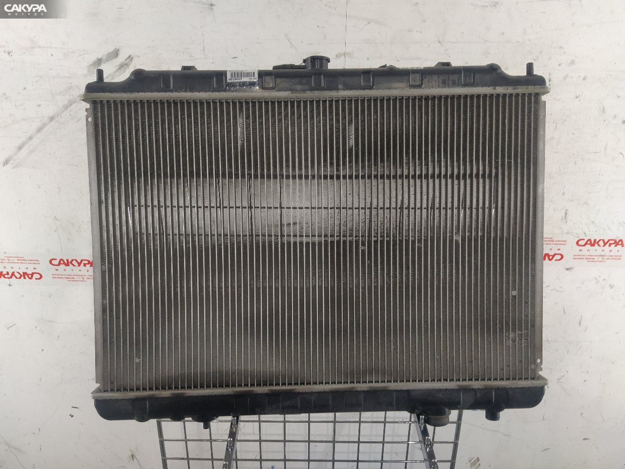 Радиатор двигателя Nissan Serena RC24 QR25DE: купить в Сакура Красноярск.