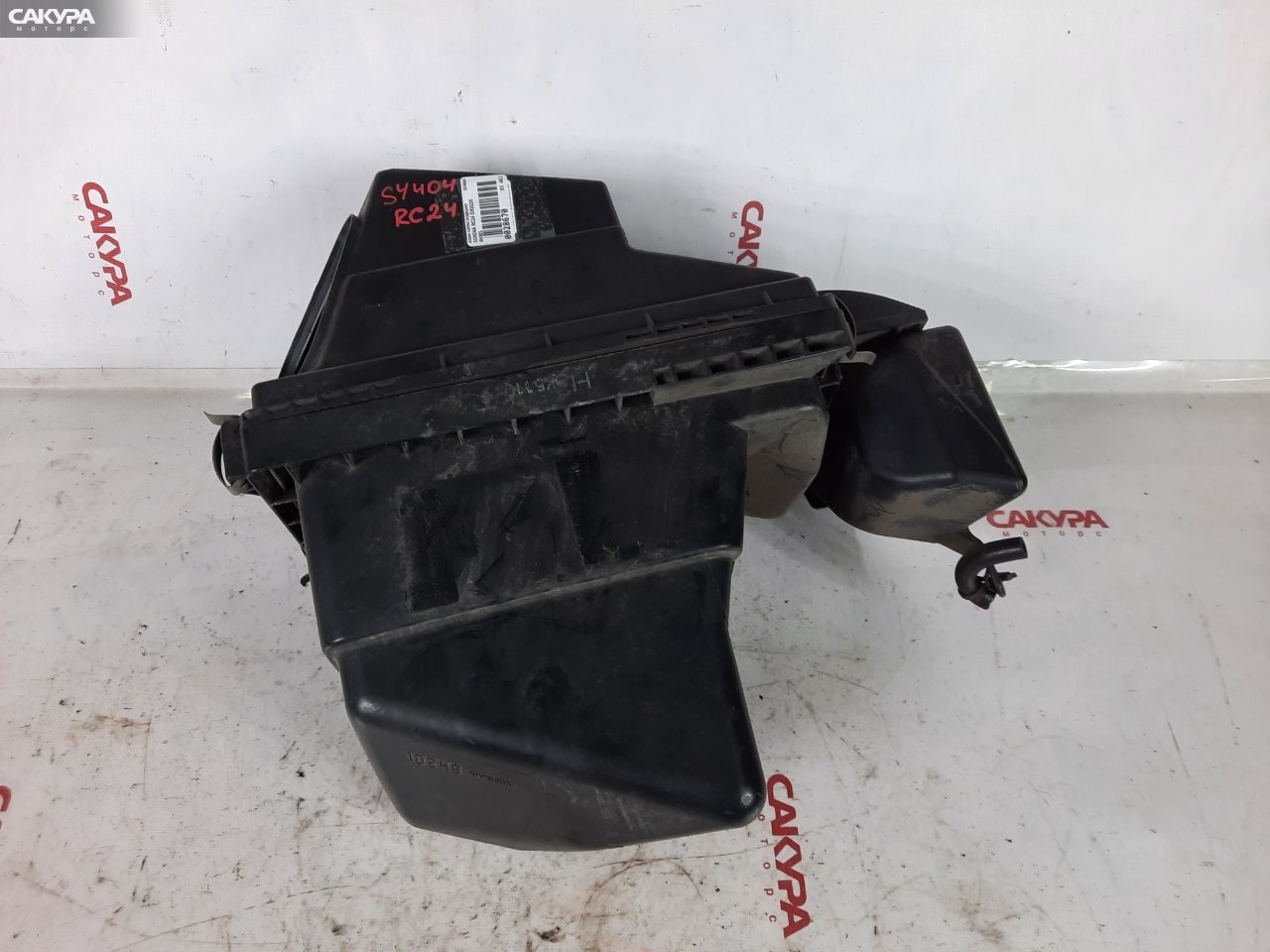 Корпус воздушного фильтра Nissan Serena RC24 QR25DE: купить в Сакура Красноярск.