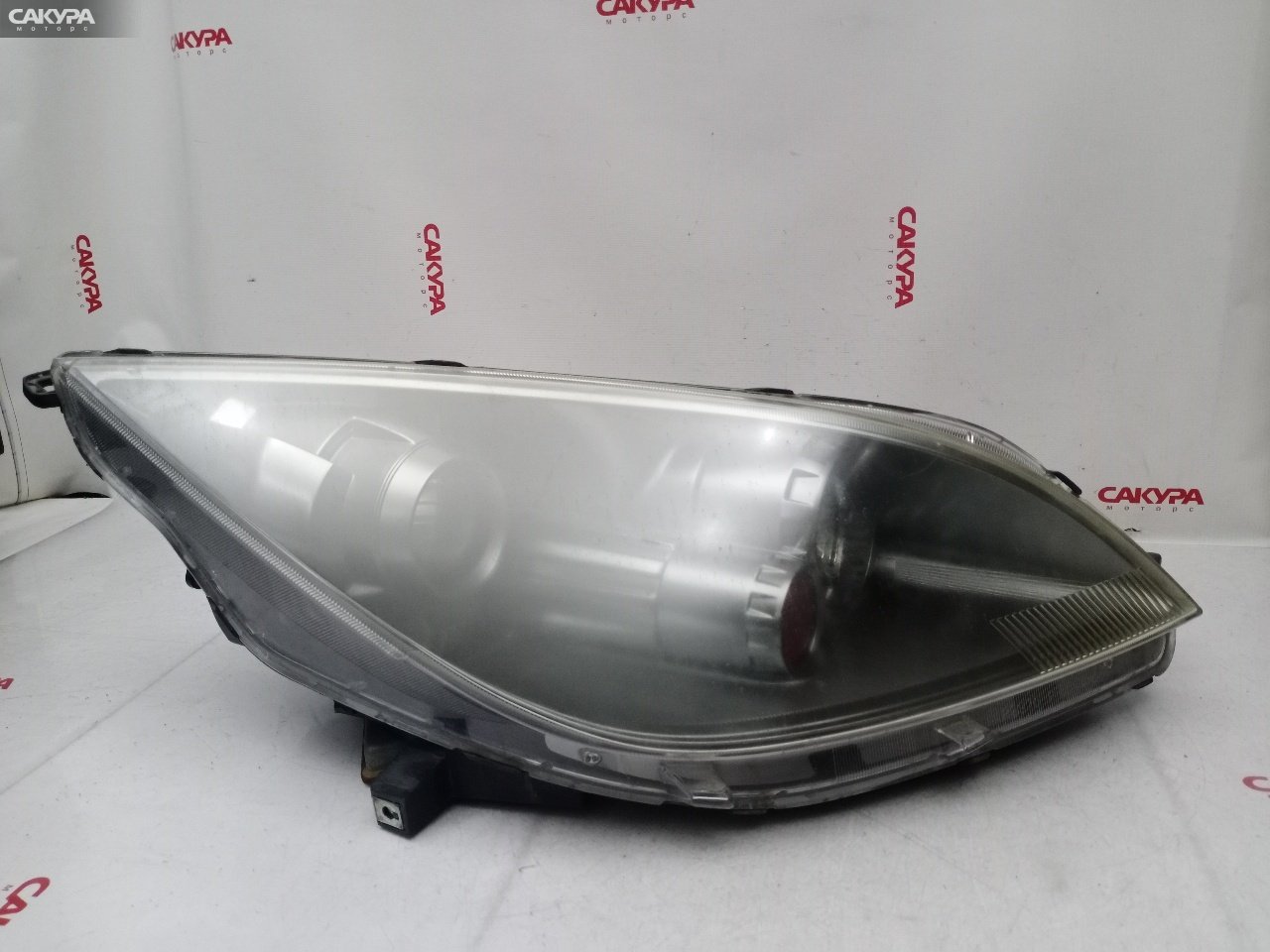 Фара правая Mitsubishi Colt Z27A 4G15T P4398: купить в Сакура Красноярск.