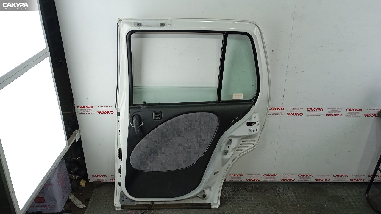 Дверь боковая задняя правая Toyota Raum EXZ15 5E-FE: купить в Сакура Красноярск.