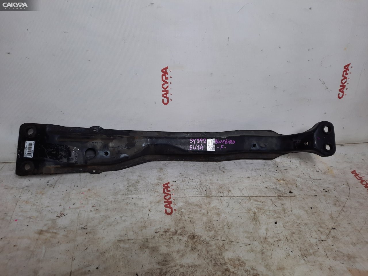 Балка продольная передняя Nissan Bluebird EU14 SR18DE: купить в Сакура Красноярск.