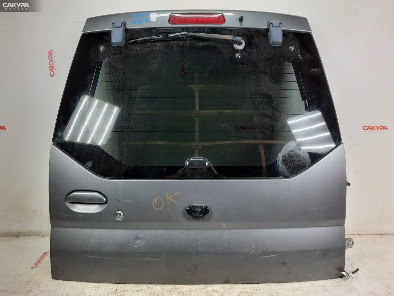 Дверь багажника Mitsubishi Toppo BJ H42A 3G83: купить в Сакура Красноярск.