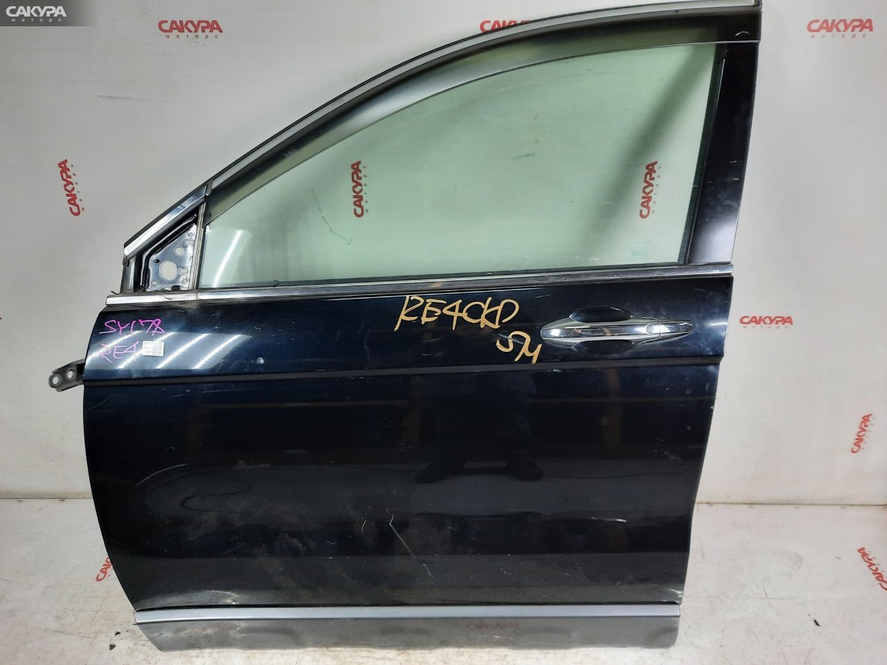 Дверь боковая передняя левая Honda CR-V RE4 K24A: купить в Сакура Красноярск.