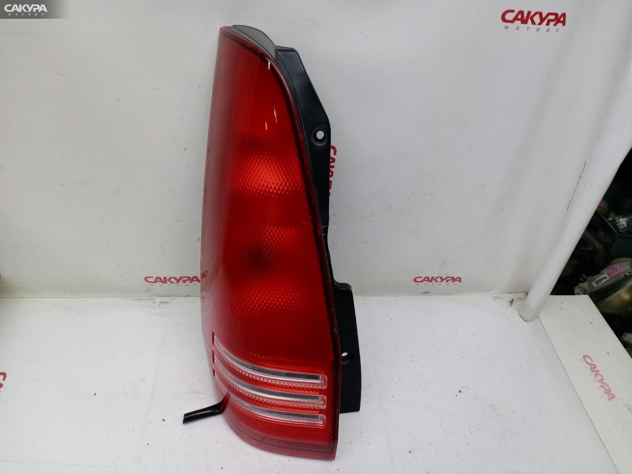 Фонарь стоп-сигнала левый Nissan Serena TC24 QR20DE 4901: купить в Сакура Красноярск.