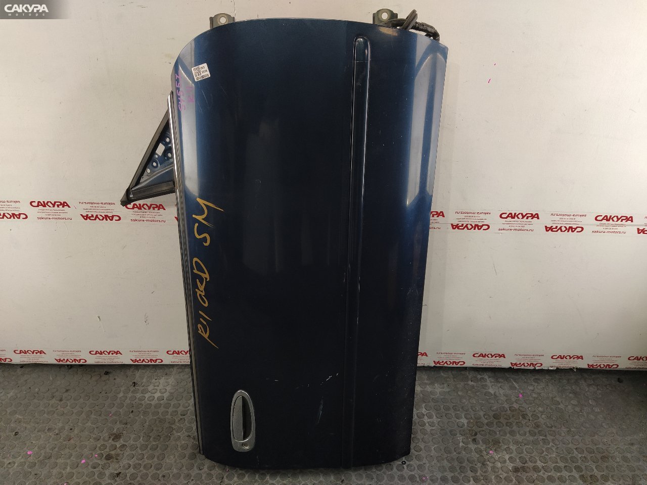 Дверь боковая передняя правая Nissan Presea R11 GA15DE: купить в Сакура Красноярск.