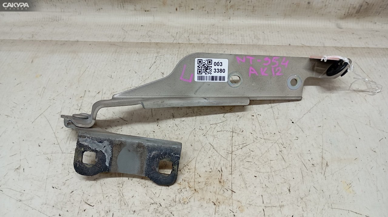 Кронштейн капота левый Nissan March AK12 CR12DE: купить в Сакура Красноярск.