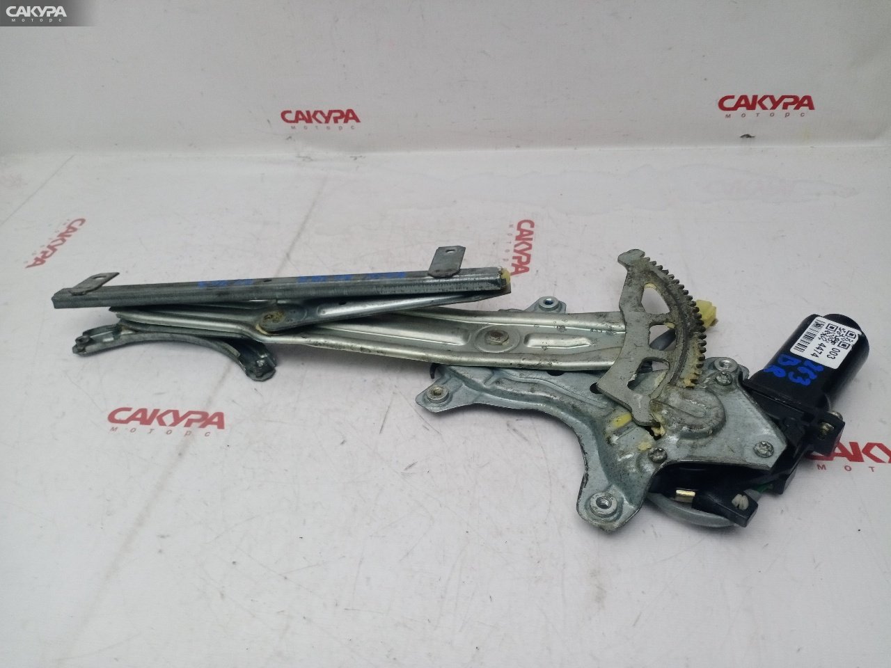Стеклоподъемник задний правый Toyota Corona Exiv ST182 3S-FE: купить в Сакура Красноярск.