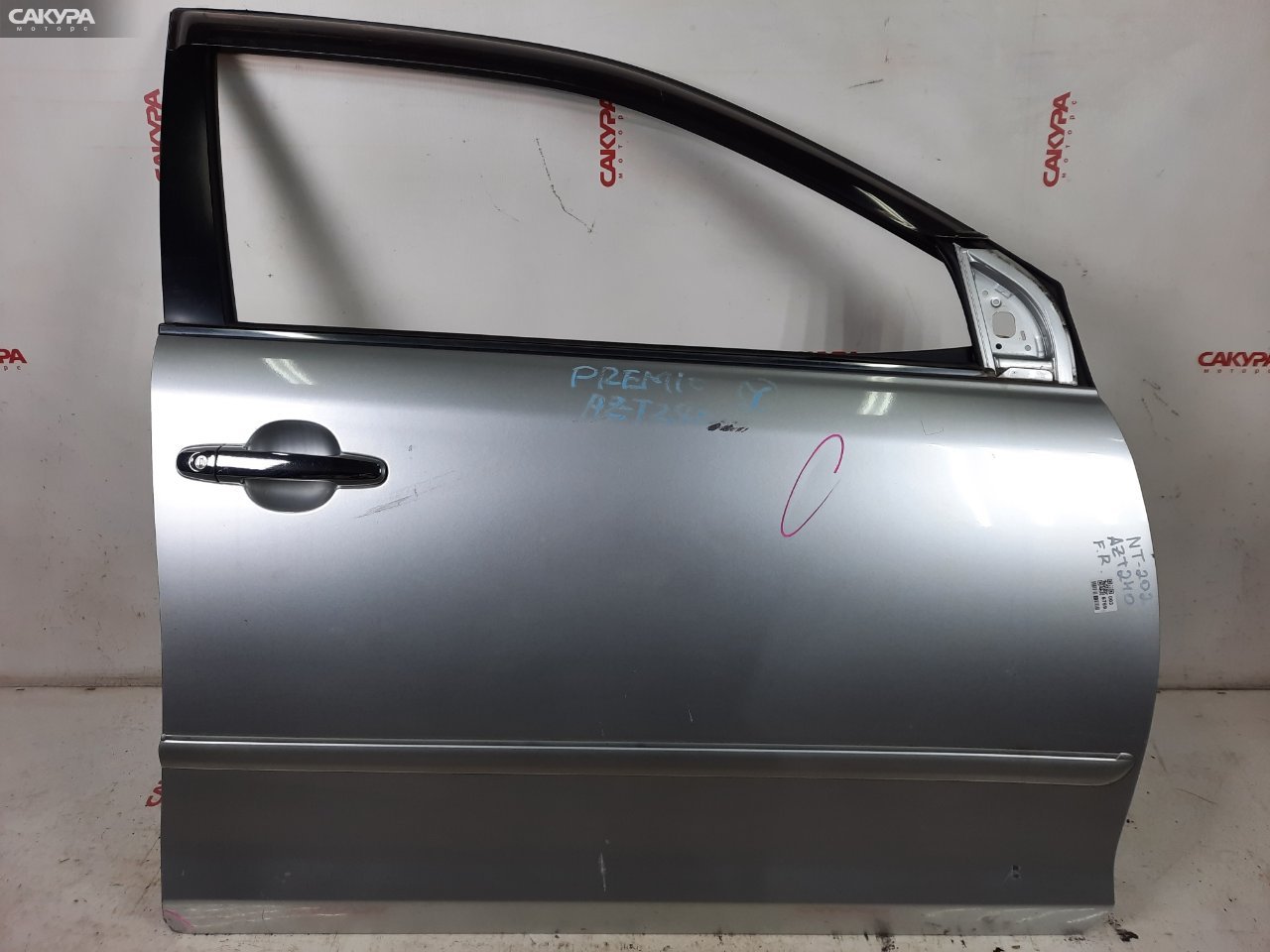 Дверь боковая передняя правая Toyota Premio AZT240 1AZ-FSE: купить в Сакура Красноярск.