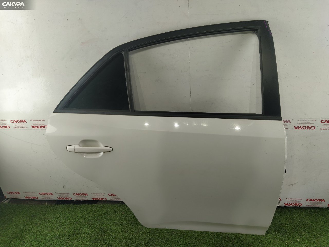 Дверь боковая задняя правая Toyota Allion ZRT261 3ZR-FAE: купить в Сакура Красноярск.
