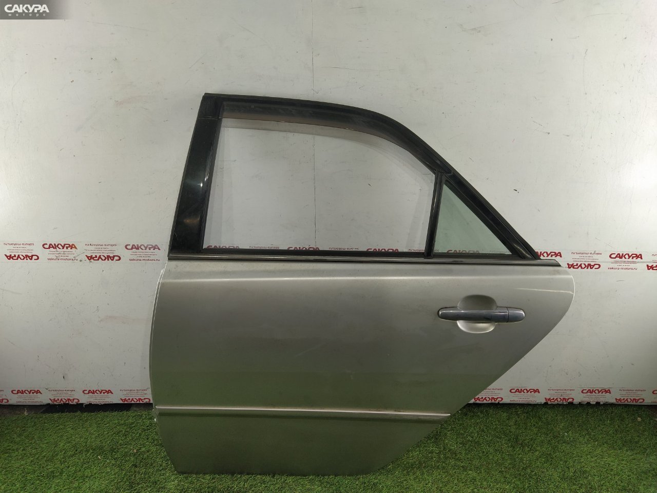 Дверь боковая задняя левая Toyota Mark II GX110 1G-FE: купить в Сакура Красноярск.