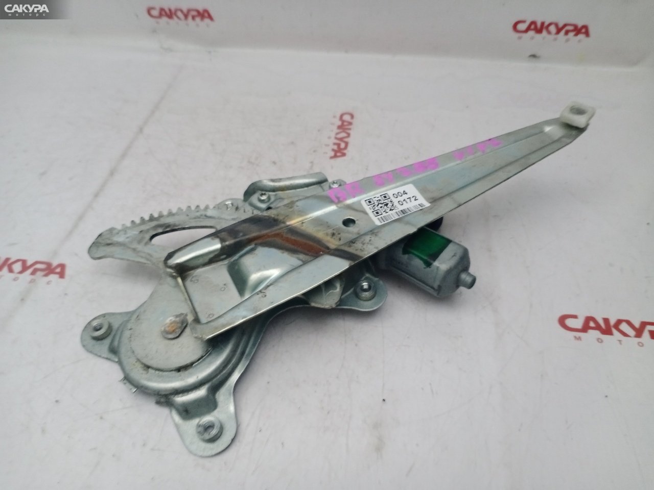 Стеклоподъемник задний правый Toyota Vitz NSP130 1NR-FE: купить в Сакура Красноярск.