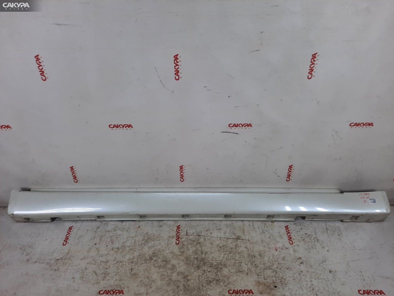 Порог правый Nissan Stagea NM35 VQ25DET: купить в Сакура Красноярск.