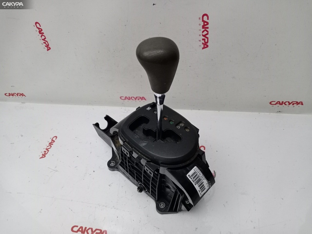 Рычаг переключения КПП Toyota Vitz KSP90 1KR-FE: купить в Сакура Красноярск.