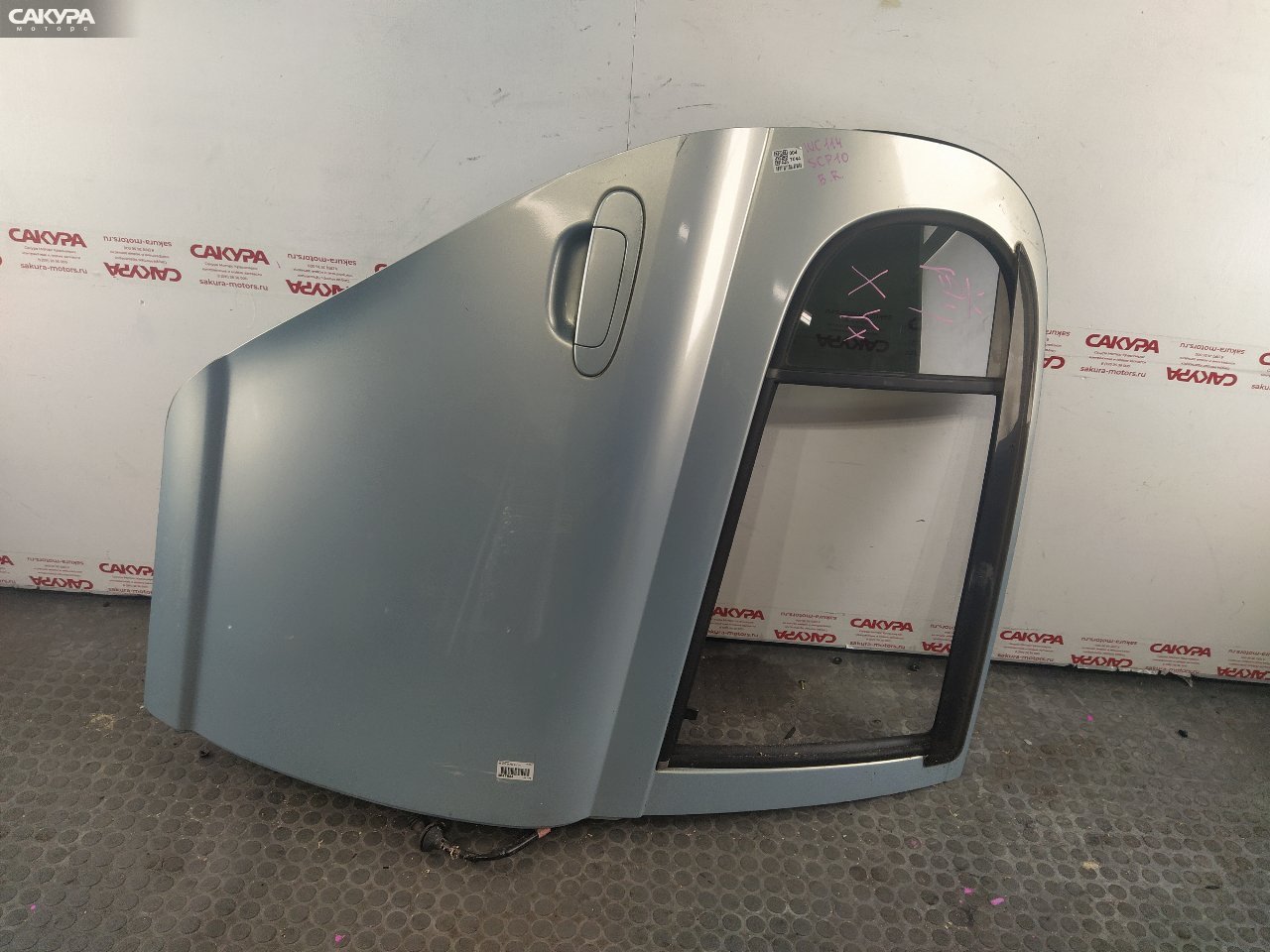 Дверь боковая задняя правая Toyota Vitz SCP10 1SZ-FE: купить в Сакура Красноярск.